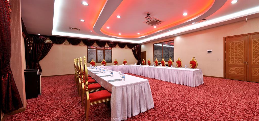 Karaman Demosan Hotel מראה חיצוני תמונה