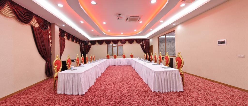 Karaman Demosan Hotel מראה חיצוני תמונה