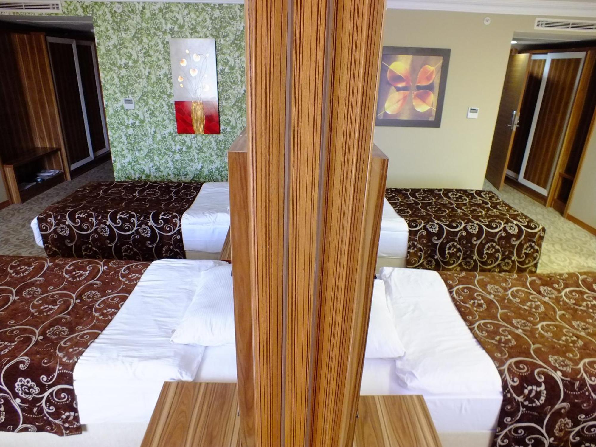 Karaman Demosan Hotel מראה חיצוני תמונה