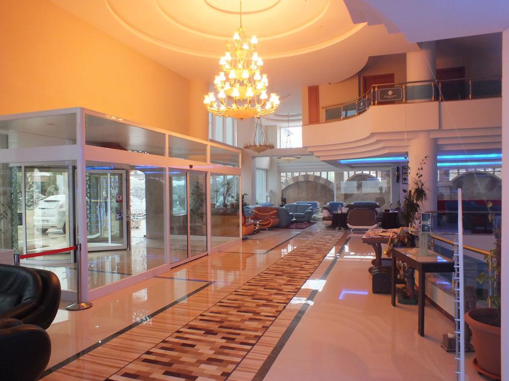 Karaman Demosan Hotel מראה חיצוני תמונה
