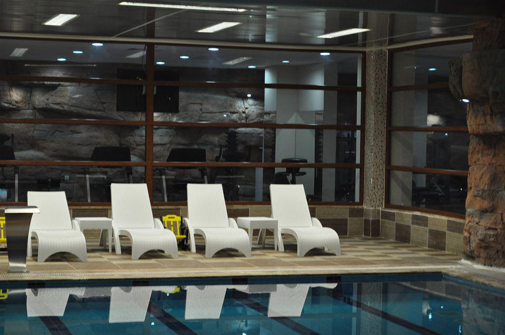 Karaman Demosan Hotel מראה חיצוני תמונה